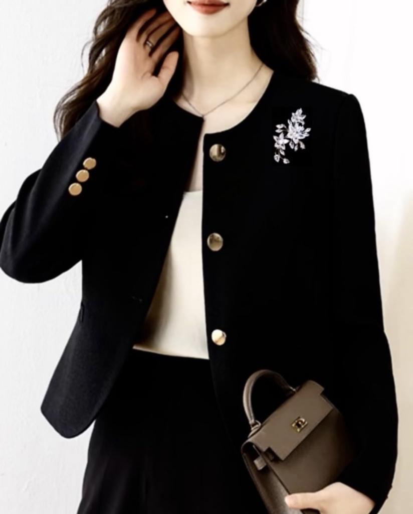 Zircon Cherry Blossom Crystal Diamond Flower Chest Ornament for Entrance Ceremonial Gifts for Women Such As Comes with a Gift Case Brooch, Corsage,