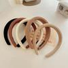 Модная повязка на голову кофейного цвета, винтажный широкий обруч для волос для девочек, мягкая губка, элегантный головной убор, аксессуары для волос для девочек и женщин