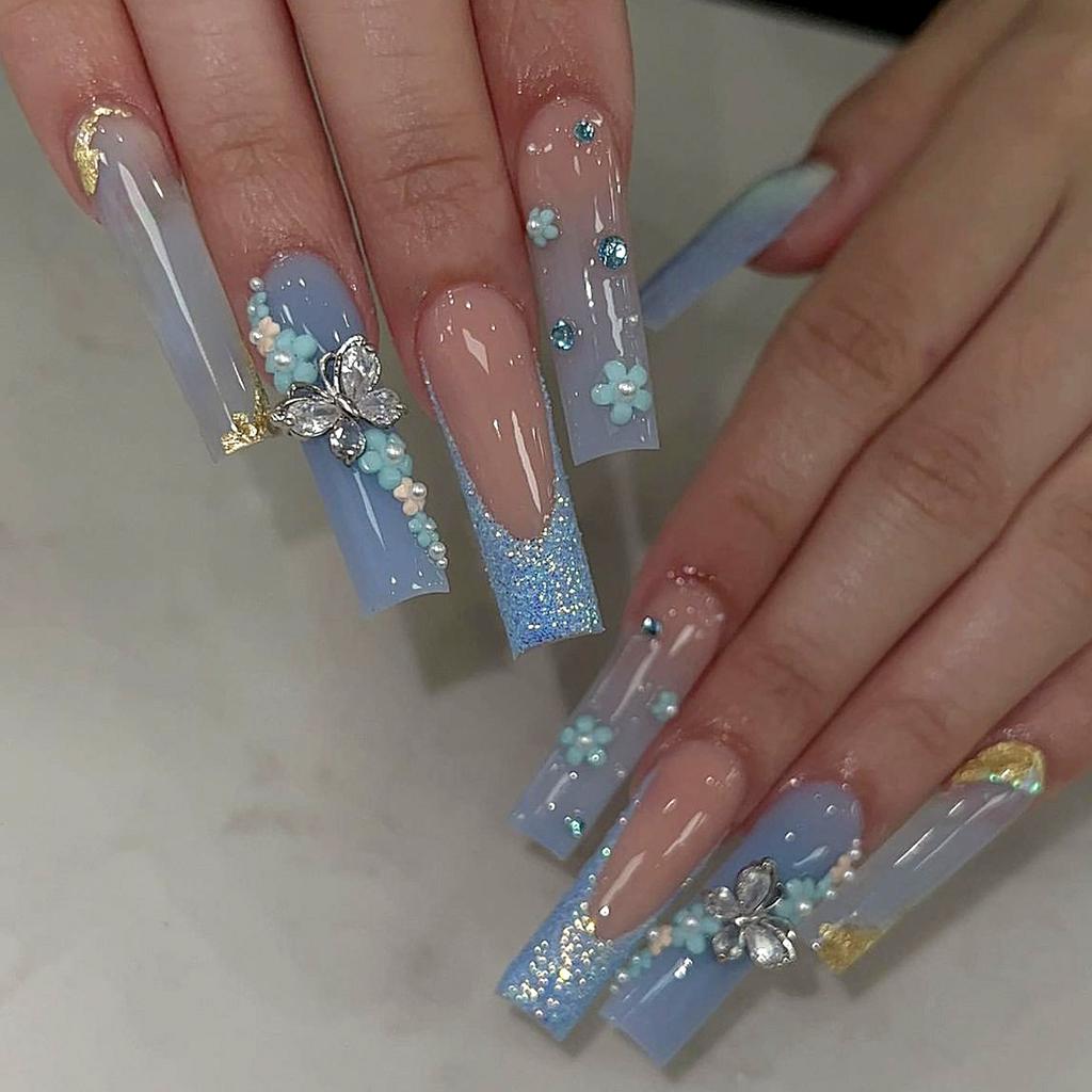Autumn and Winter Blue Series Wearable Nails with Flower and Bowknot Glitter, Elegant Sweet Cool Girl Nail Tips, Brightening Nails