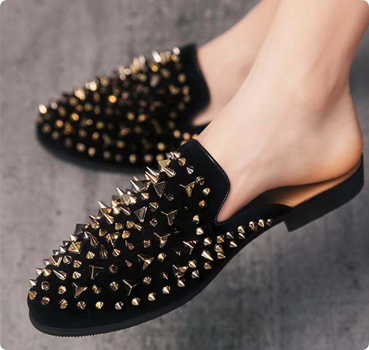 Designer New Men's Half Slippers Hip Hop Punk Rivet Shoes Slip on Casual Mules Moccasins Breathable Loafers Zapatos Hombre