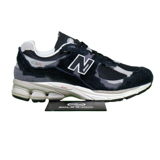 New Balance 2002R Protection Pack - Черно-серый мужской M2002RDJ