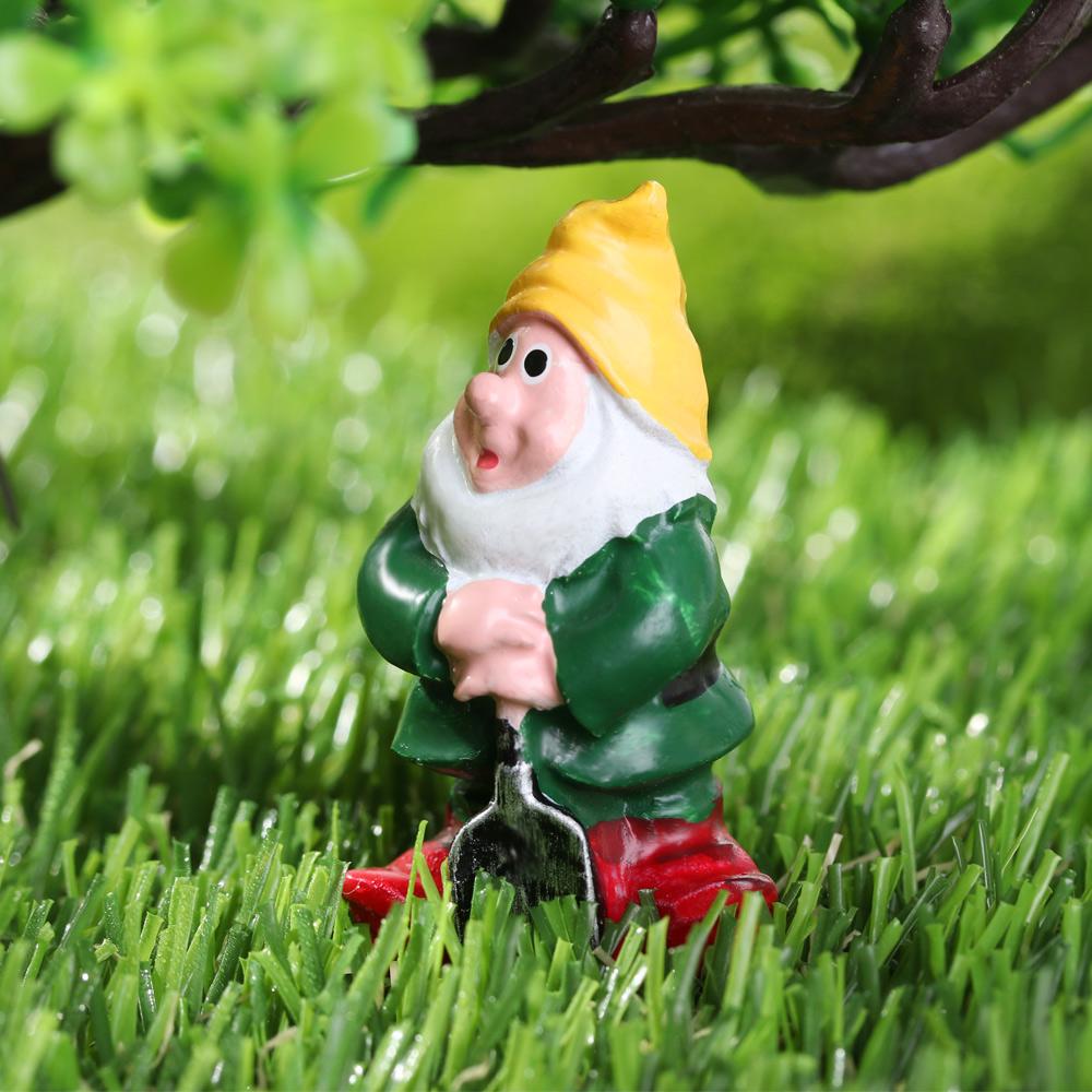 Hand-painted Fairy Garden Gnomes Desktop Decoration Miniature Dwarfs Statue Mini Gnome Figurines