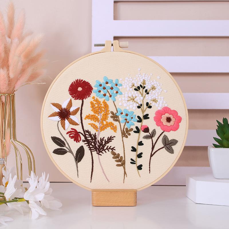 1/4pcs Embroidery Kit Flowers and Plants Including An Embroidery Hoop