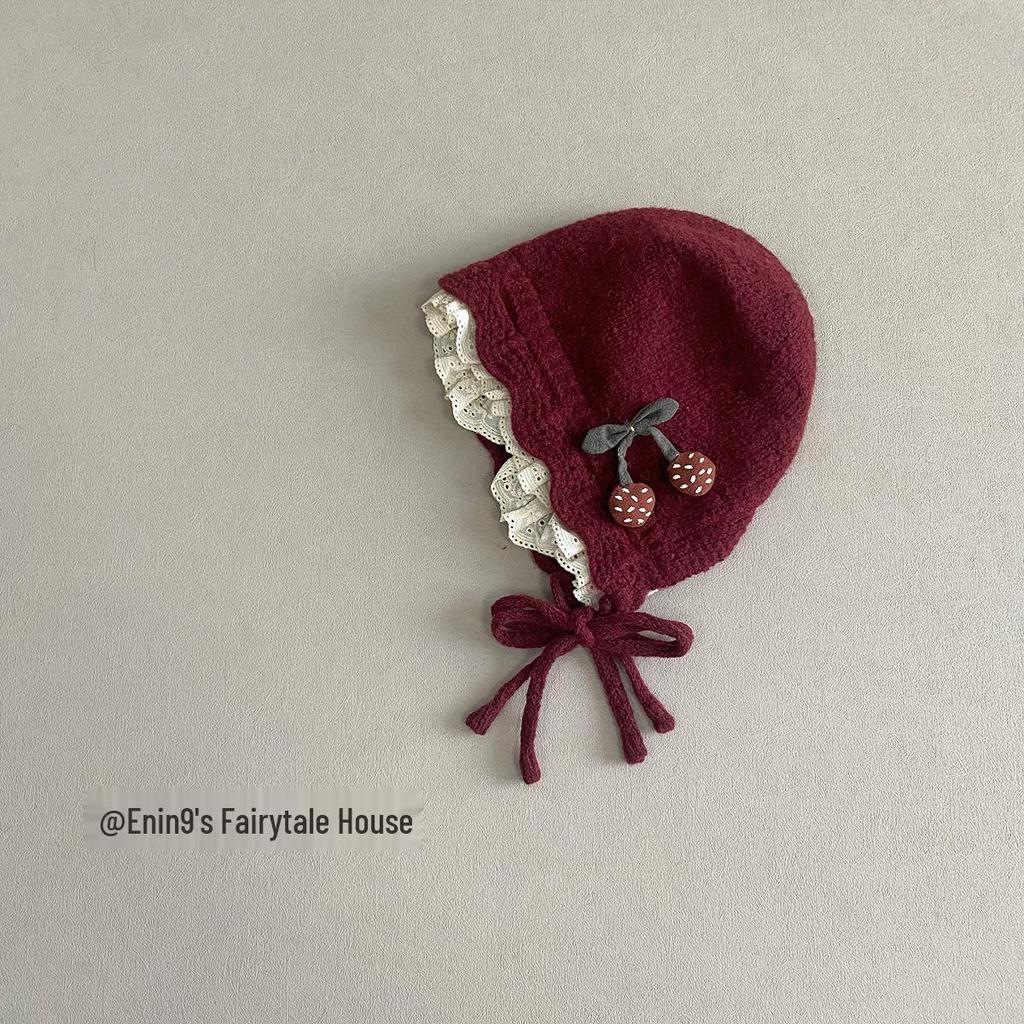 Теплая зимняя шерстяная шапка-ушанка с вязаным кружевным декором для девочек и малышей