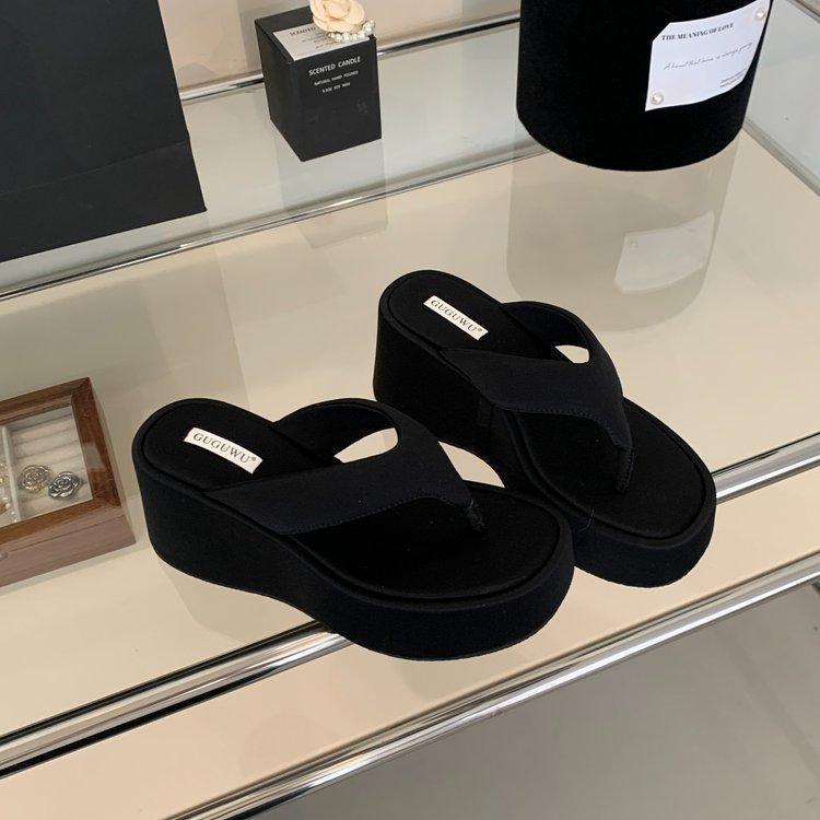 French Niche Seaside Vacation Toe Flip-flops Women's Thick Bottom Summer Muffin Slope Heel Outside Wearing Beach Cool Slippers