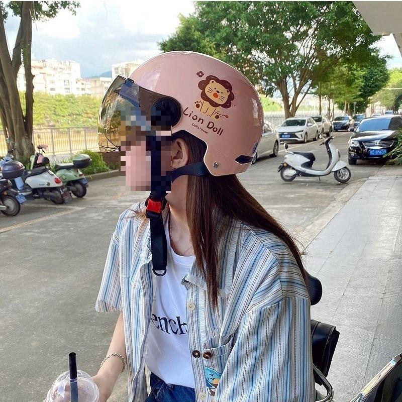 Cartoon cat 3c certified electric car helmet women's winter four seasons new national standard motorcycle safety half helmet cute