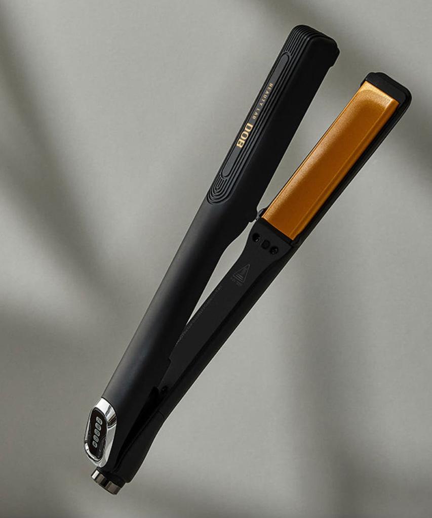 Deep Touch Wrist-Friendly Angle Hair Iron Free Voltage