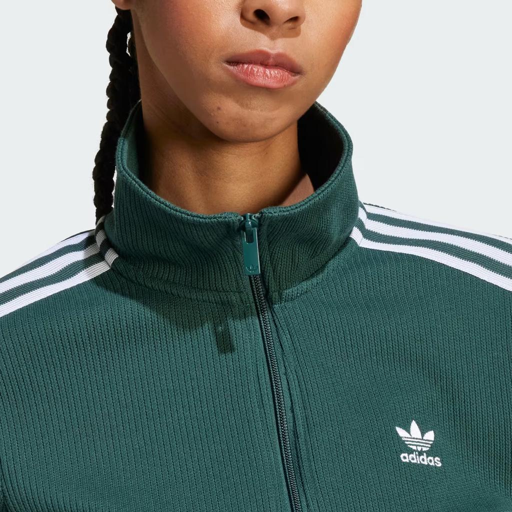 adidas Оригинальная приталенная спортивная куртка с логотипом и высоким воротом, на молнии и с длинными рукавами, женские куртки зеленого цвета IW3162