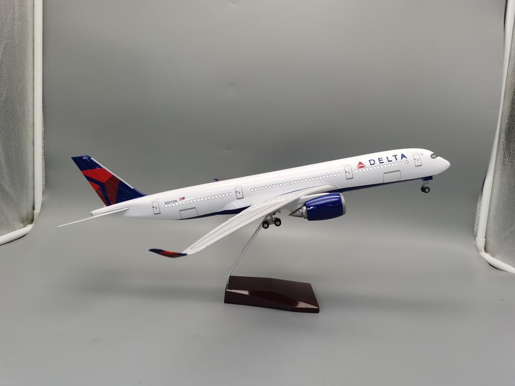 Модель самолета A350 Delta Airline Масштаб 1/142 47 см Самолет с колесным шасси Миниатюрный самолет для коллекционирования Сувенирные подарки