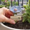 Bee Waterer Station Flower Shaped Insect Water Feeder Stake, Resin Garden Drinker with Soil Insertable Metal Ground Spike, Weather-Resistant