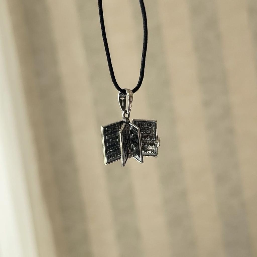 Серебряная подвеска без камней (2156987)