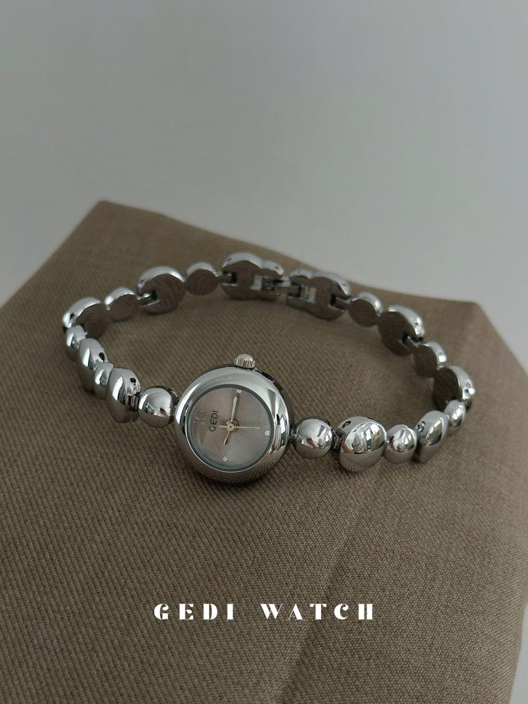 Fashionable and high-end small dial Doudou watch for women new light luxury niche high-quality women's quartz watch