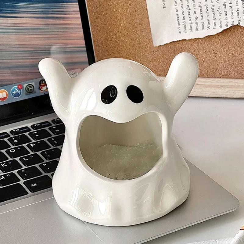 Creative Ghost Ceramic Ashtray Dormitory Home Living Room Gift For Boyfriend Personalized Gifts Cute Home Decor YLE434