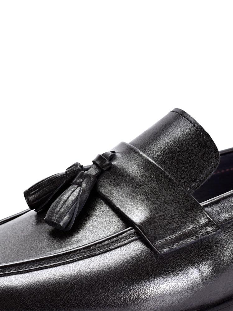 Мужские лоферы с кисточками из натуральной кожи: Слипоны в стиле Business Casual и для свадьбы
