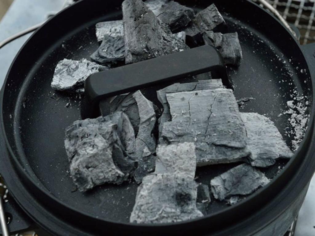 Snow Peak Watetsu Dutch Oven 26 CS-520