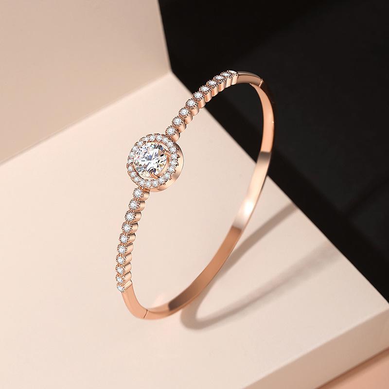 Exquisite Korean Version of Zircon Bracelet Women's Light Luxury Fashion Personalized Bracelet