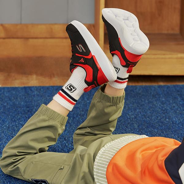 Skechers Go Run 400 V2 Простые Повседневные Уличные Сетчатые Нескользящие Амортизирующие Износостойкие Дышащие Низкие Беговые Кроссовки Детские кроссовки 405102L-BKRD