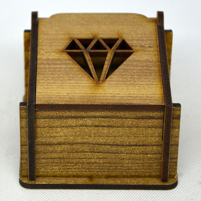 Подарочная коробка