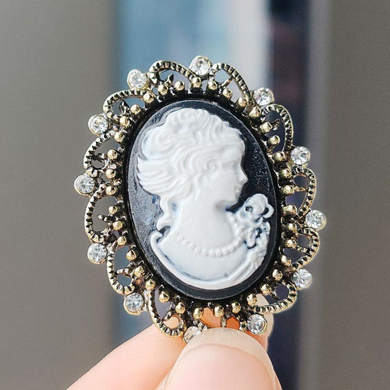 Fashion Cameo Brooch Beauty Head Corsage, Alloy Rhinestone Corsage Clothing, Pin Accessories Women