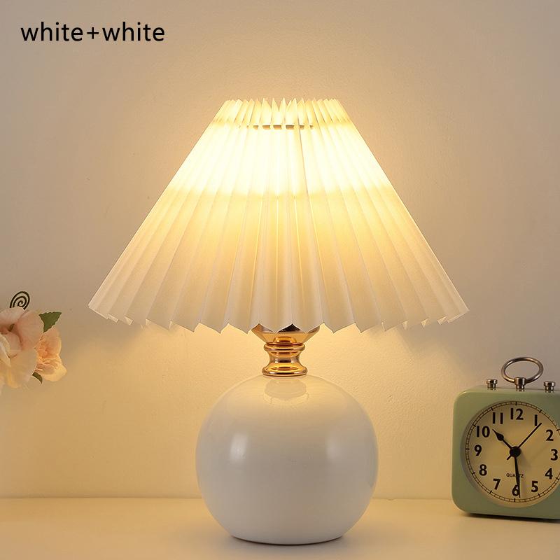 Nordic Pleated Table Lamp Diy Foldable Usb Art Atmosphere Bedroom Desk Bedside Night Light Home Decorate Table Standing Lamp