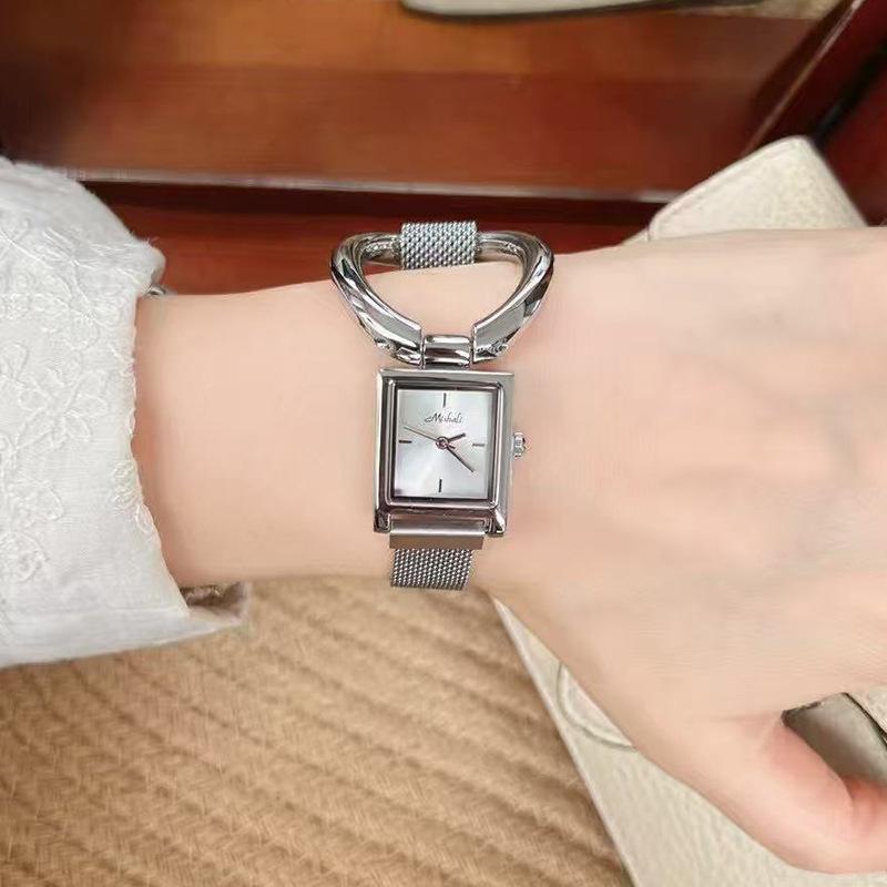 Fashion Design Sense Simple Bracelet Waterproof Women'S Watch Magnetic Suction Milan With Bracelet Type Square Watch Retro