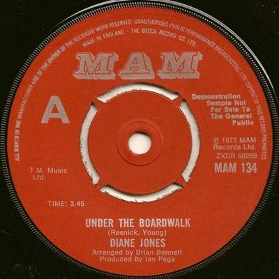 7-дюймовая пластинка DIANE JONES - Under The Boardwalk MAM134PROMO MAM 1975 UK Soul/Funk Б/у