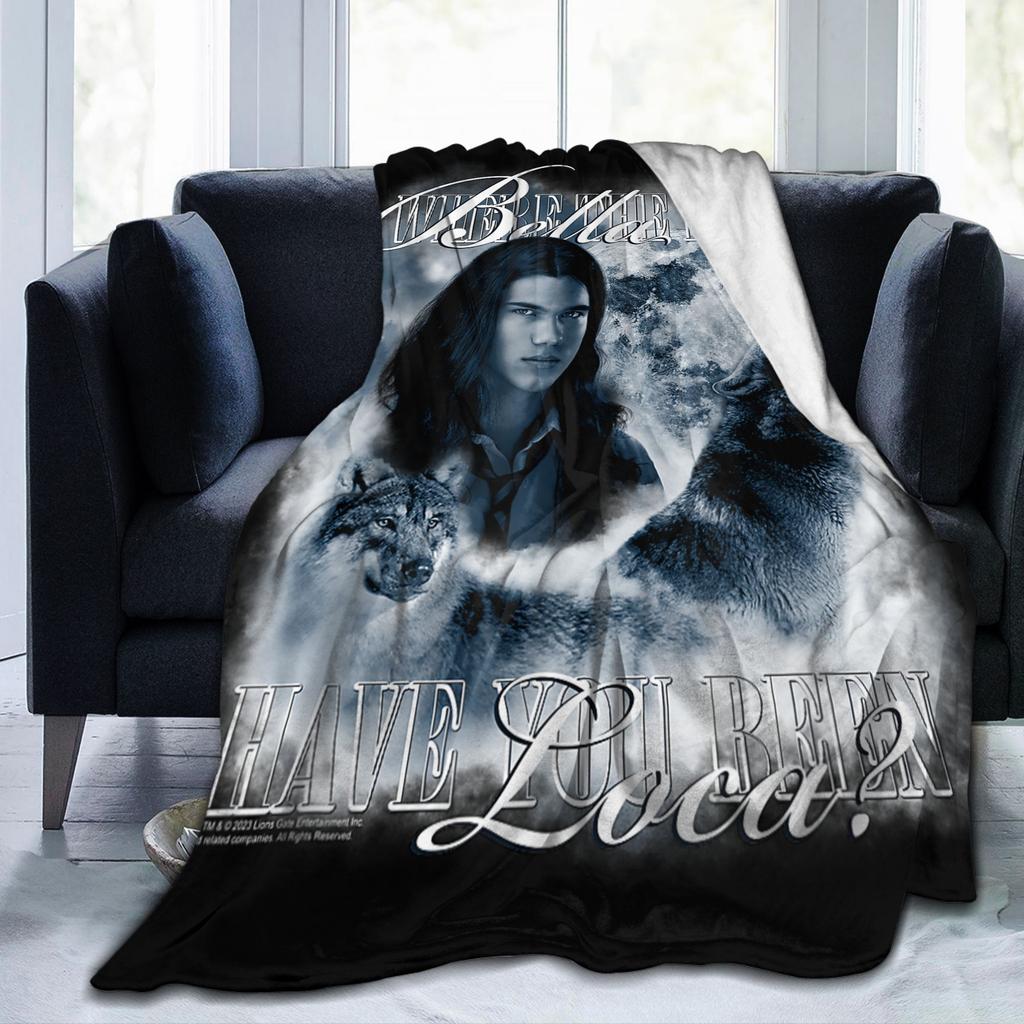Twilight Saga Jacob Wolf Moon Loca Velvet Throw Fashion Blankets Retro Movie for Home Knitted Fashion Blanket Car Lightweight Portable Quilt
