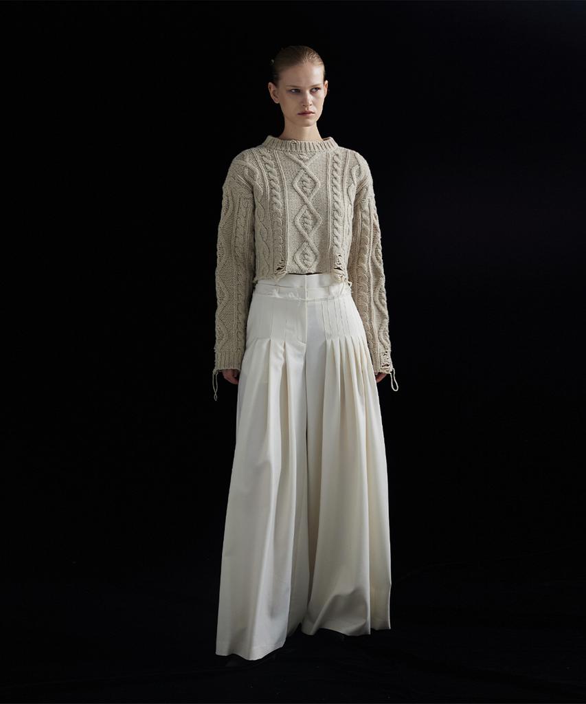 Meuameu Cable Destroyed Crop Knit