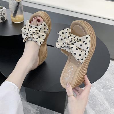 Модные женские тапочки Kawaii Shoes для женщин Junior Slides Cute Height Sandals in Sale 39 Eva Chic and Elegant Waterproof 2024 Luxury