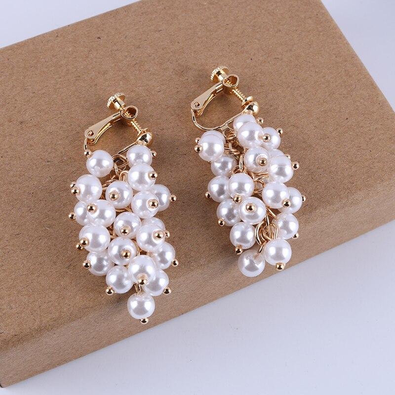 Trendy Simulated Pearl Clip On Earrings Grape Bunches Hanging Dangle Luxury Without Pierced For Female Wedding Party Ear Clip