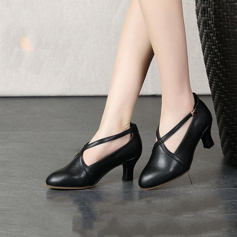 Fashion Latin Dance Shoes for Women Ladies Leather Party National Standard Ballroom Waltz Dance Shoes