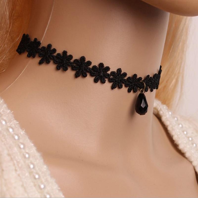 Velvet Choker Necklace For Women Vintage Sexy Lace Necklace With Pendant