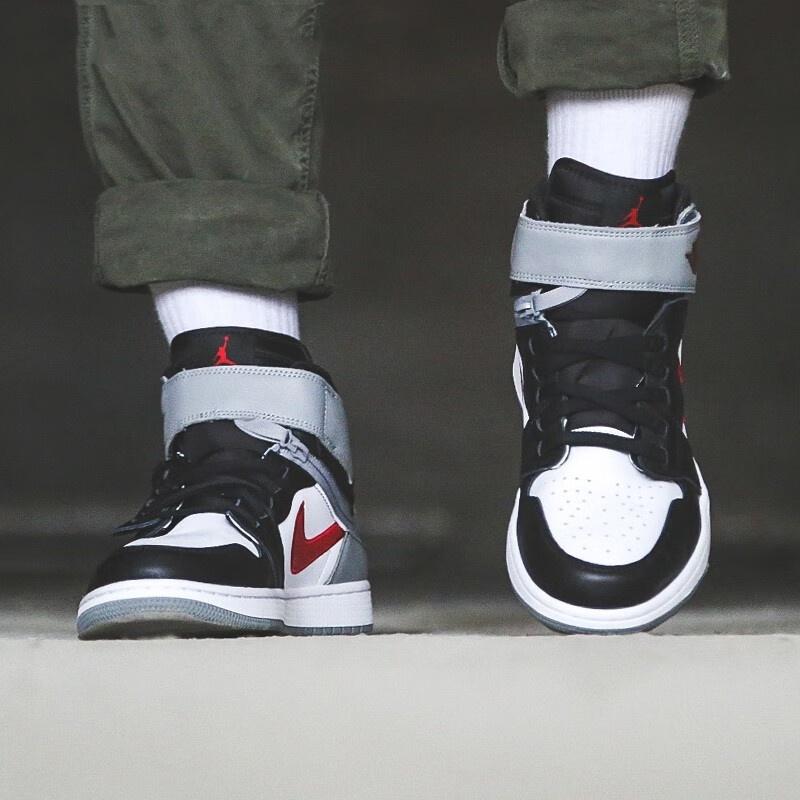 (GS) Air Jordan 1 High FlyEase 'Particle Grey' Kids' CT4897-002