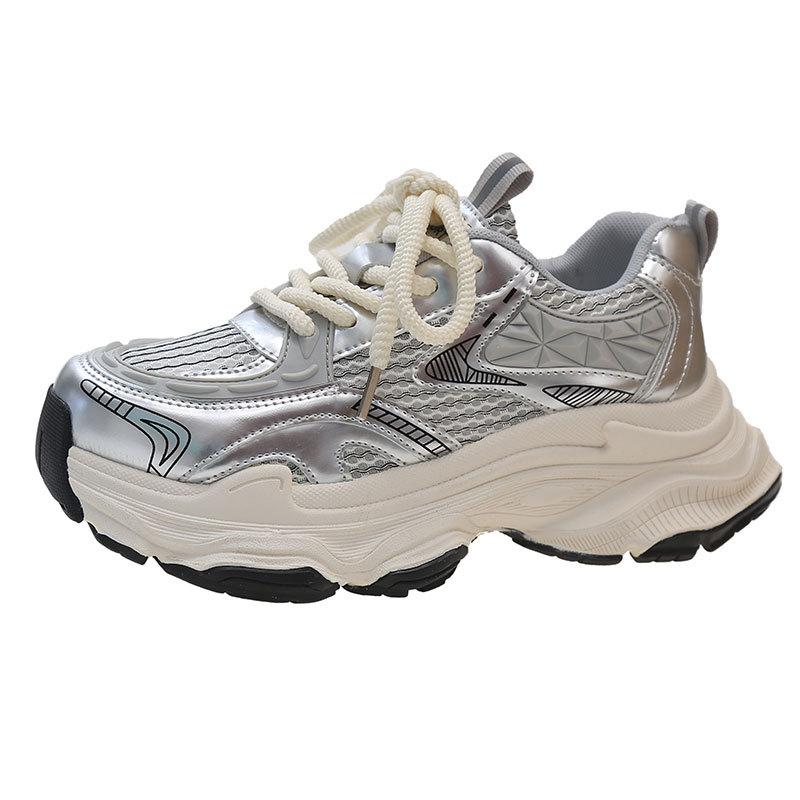 Популярные жареные уличные кроссовки на платформе для папы женские увеличивающие рост универсальные повседневные туфли 2025 новые весенне-осенние дышащие серебристые кроссовки