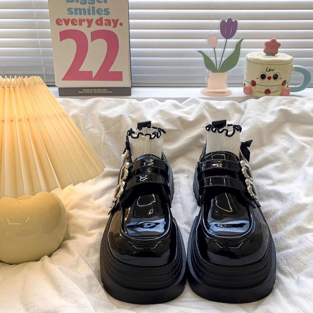 Кожаные Повседневные Женские Туфли-Лодочки Офисные Черные в Корейском Стиле Популярные Молодежные На Акции Удобные и Элегантные Слипоны 39 Обувь для Женщин