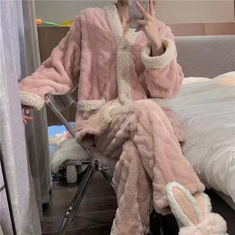 Women's Coral Fleece Pajama Set - Autumn/Winter Flannel Cardigan Style