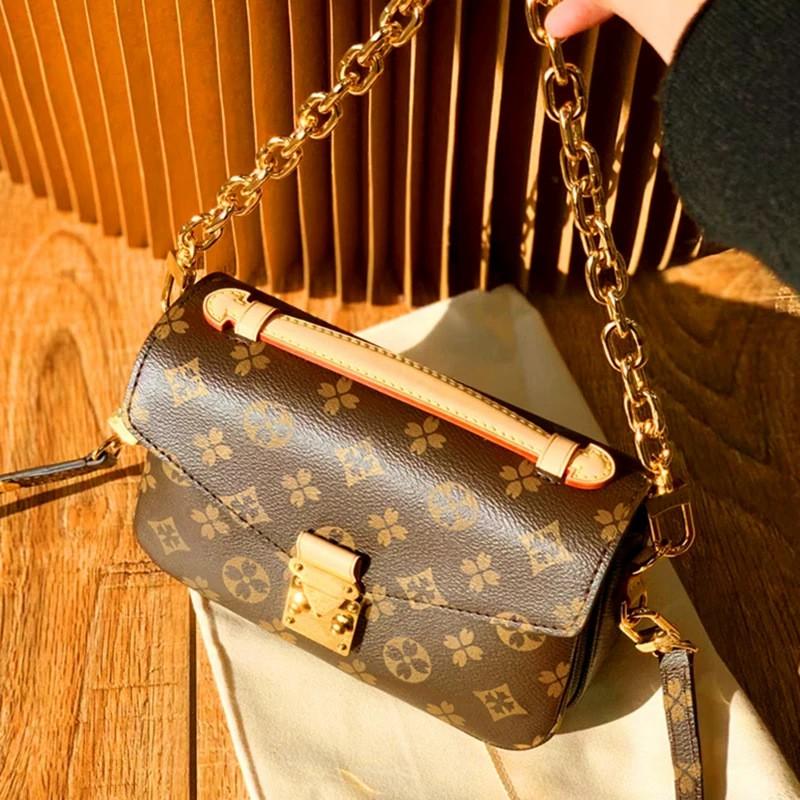 Genuine Leather Messenger Bag 2026 Womens Large Capacity Crossbody Handbag With Geometric