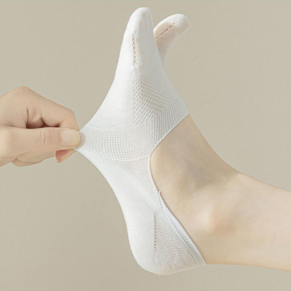 Cotton Separate Toe Boat Socks Low Cut Non-slip Two Toe Socks Casual Invisible Tabi Socks  Female