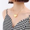 Korean Version Of Wind Heart-Shaped Peach Heart Necklace Women'S Light Luxury Niche Design Titanium Steel Clavicle Chain Neck Chain Jewelry P059