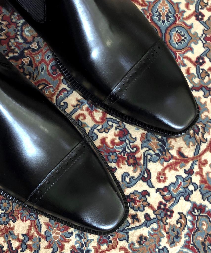 Joenshoe Kando Straight-Tip Chelsea Boots Black