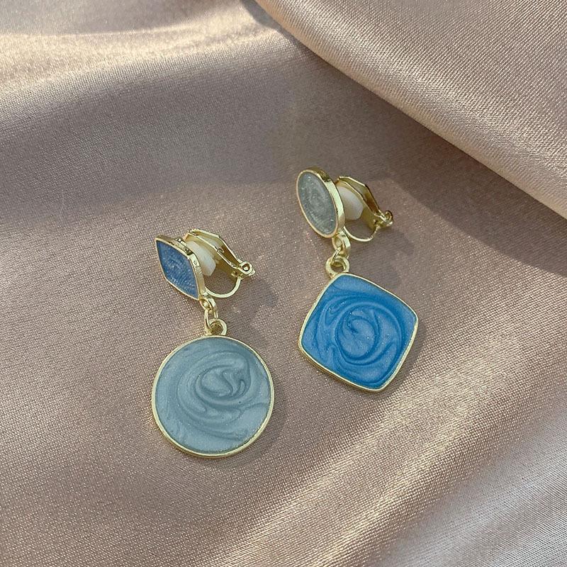 Korean Version of Advanced Ear Clip Without Ear Hole Women's Fashion Retro Versatile Cool Style Temperament Simple Earrings
