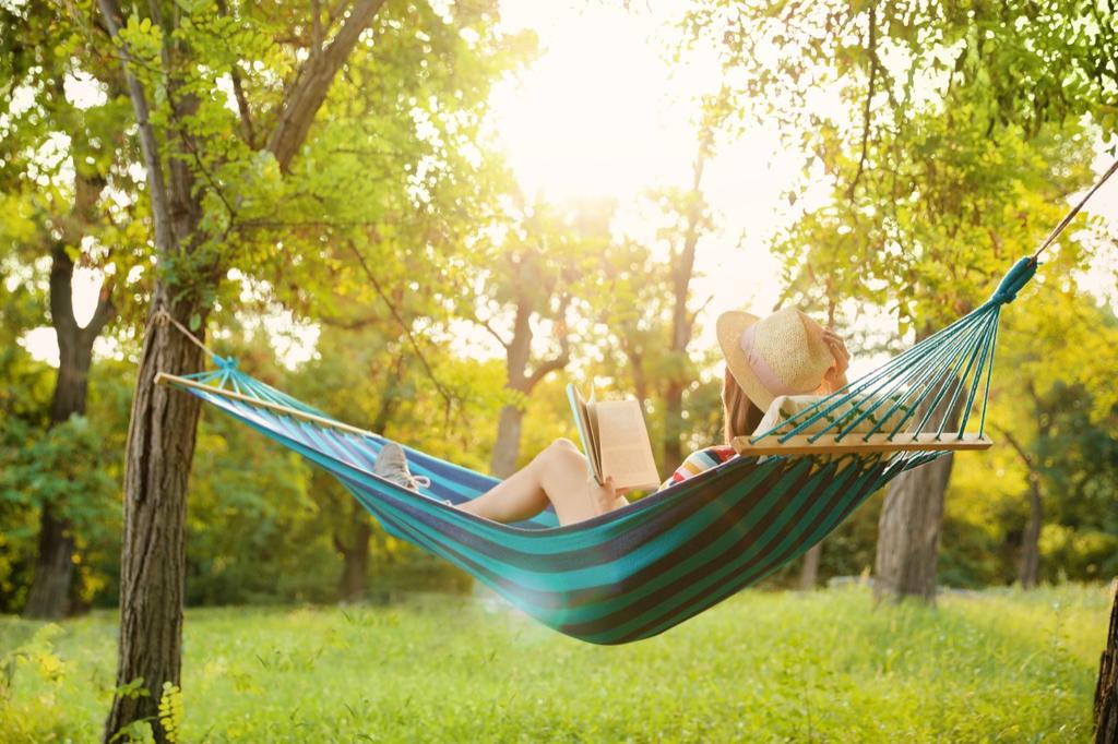 Single garden hammock with crossbar, 200 x 80, 150 kg strong