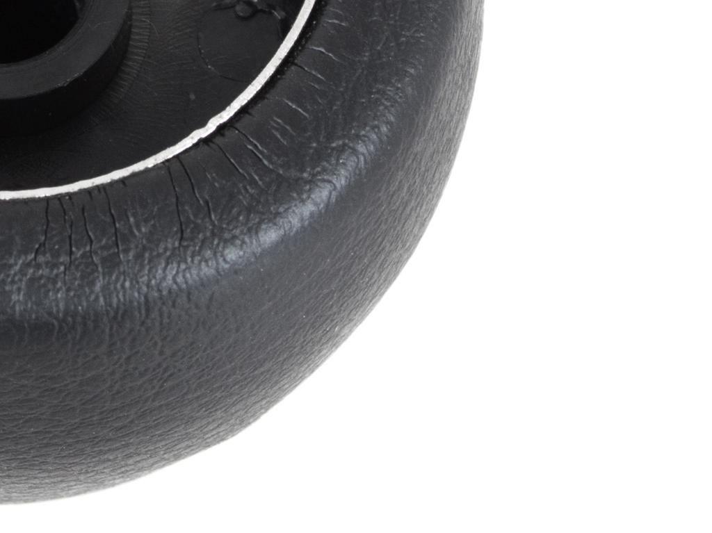 Alfa Romeo 147 00-10 Gear Shift Knob, Black & Silver, 5 Speed