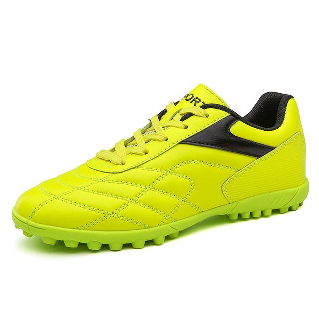 Men Soccer Shoes Anti -Slippery Futsal Kid Football Sneakers Indoor Sports Shoes Professional Training Tf Shoes Chuteira Society
