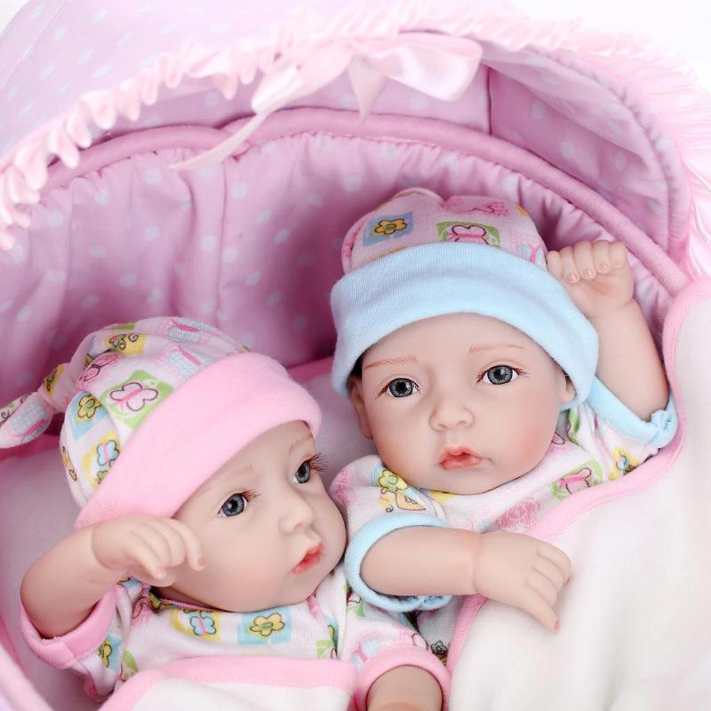 Lovely 11inch Silicone Simulation Newborn Baby Doll with Soft Basket Quilt