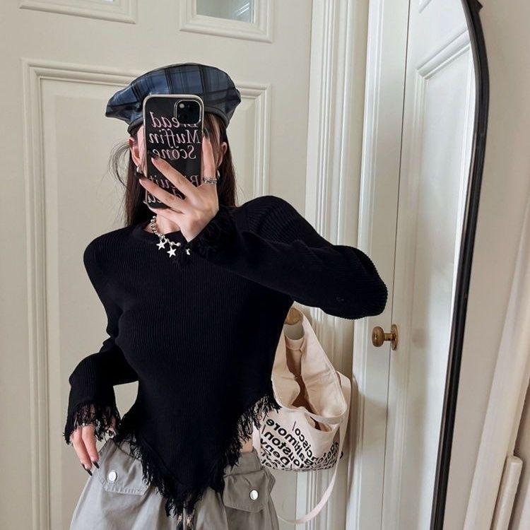 Женский топ с круглым вырезом и длинными рукавами, облегающий покрой, осенне-зимняя модель с кисточками