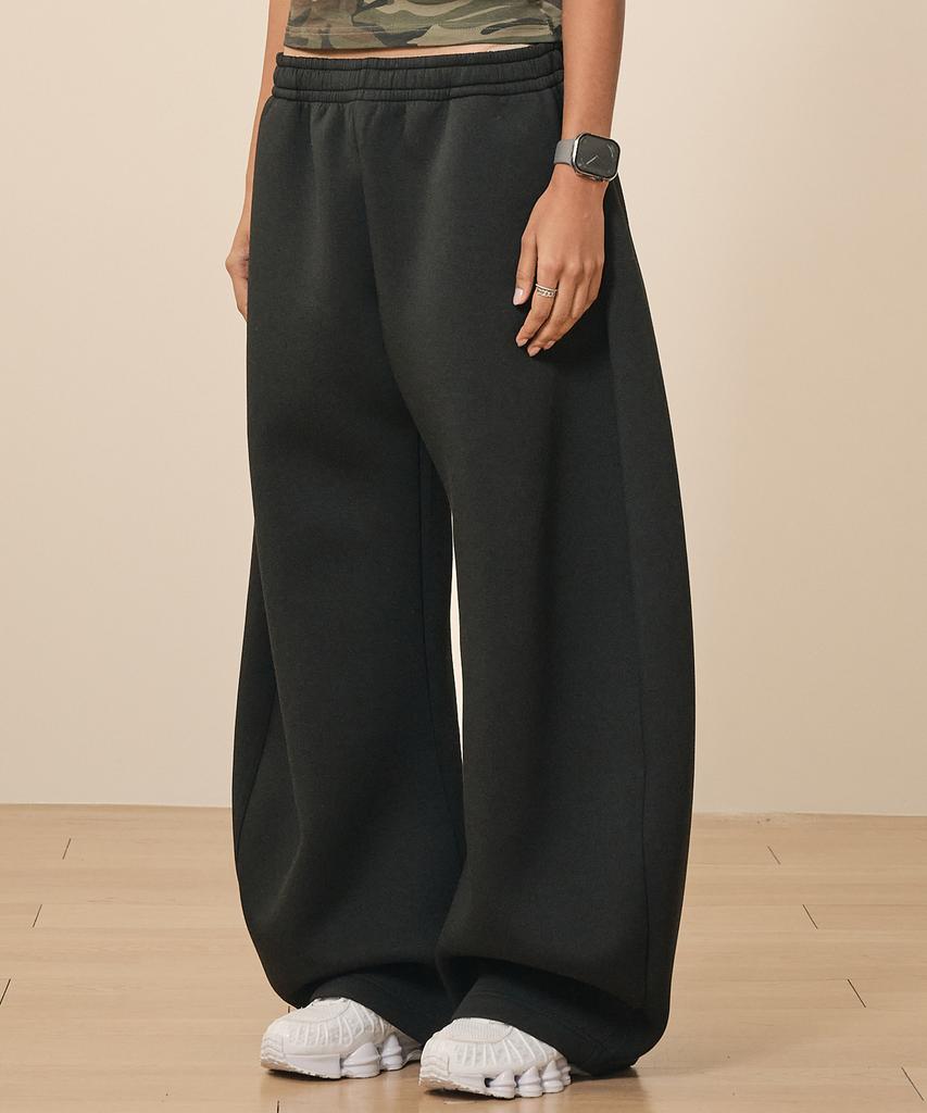 TAKEASY Neoprene Curved Sweatpants (Black)