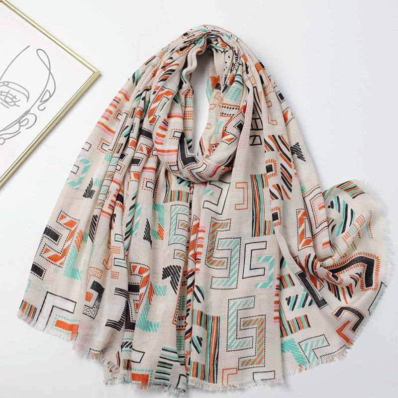 Designer Brand Women Scarf Classical Print Lady Shawls Cotton Feeling Soft Oversize Hijabs Neck Headband Tassel Foulard