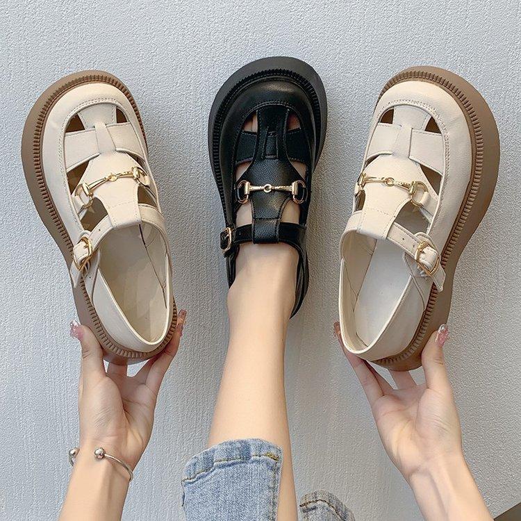 Модные сандалии на платформе для женщин 2024 года, новые летние босоножки Baotou All-in-one в корейском стиле, модные повседневные римские сандалии с увеличенным каблуком