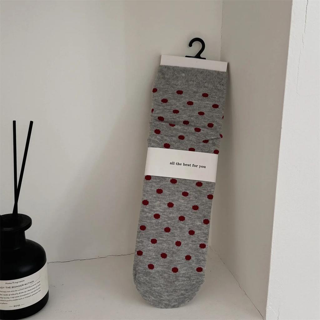 Красные женские носки в горошек, корейские модные хлопковые носки средней длины, женские носки в стиле Харадзюку, ретро, уличная одежда, вязаные эластичные длинные носки